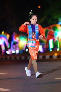 BIB: 45946
                            <button type="button" onclick="openModal(21668615)" class="btn btn-primary btn-sm float-right btn-popup" data-toggle="modal" data-target=".modal-high-quality">
                        <i class="fas fa-shopping-cart"></i> Add to Cart
                    </button>
                                            <button type="button" onclick="isThisMe(21668615, true)" class="btn btn-success btn-sm float-right btn-popup btn-isme hidden" data-toggle="tooltip" data-placement="bottom" title="นี่คือรูปของคุณใช่ไหม คลิกที่นี่เพื่อเอาเข้าอัลบั้ม">
                        <i class="fas fa-plus"></i> Add to album
                    </button>
                    <button type="button" onclick="isThisMe(21668615, false)" class="btn btn-warning btn-sm float-right btn-popup btn-isnotme hidden">
                        <i class="fas fa-ban"></i> Remove from album
                    </button>