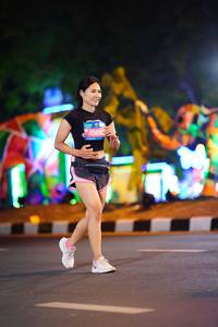 BIB: 4588
                            <button type="button" onclick="openModal(21570152)" class="btn btn-primary btn-sm float-right btn-popup" data-toggle="modal" data-target=".modal-high-quality">
                        <i class="fas fa-shopping-cart"></i> Add to Cart
                    </button>
                                            <button type="button" onclick="isThisMe(21570152, true)" class="btn btn-success btn-sm float-right btn-popup btn-isme hidden" data-toggle="tooltip" data-placement="bottom" title="นี่คือรูปของคุณใช่ไหม คลิกที่นี่เพื่อเอาเข้าอัลบั้ม">
                        <i class="fas fa-plus"></i> Add to album
                    </button>
                    <button type="button" onclick="isThisMe(21570152, false)" class="btn btn-warning btn-sm float-right btn-popup btn-isnotme hidden">
                        <i class="fas fa-ban"></i> Remove from album
                    </button>