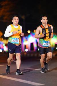 BIB: 43300, 41242
                            <button type="button" onclick="openModal(21583435)" class="btn btn-primary btn-sm float-right btn-popup" data-toggle="modal" data-target=".modal-high-quality">
                        <i class="fas fa-shopping-cart"></i> Add to Cart
                    </button>
                                            <button type="button" onclick="isThisMe(21583435, true)" class="btn btn-success btn-sm float-right btn-popup btn-isme hidden" data-toggle="tooltip" data-placement="bottom" title="นี่คือรูปของคุณใช่ไหม คลิกที่นี่เพื่อเอาเข้าอัลบั้ม">
                        <i class="fas fa-plus"></i> Add to album
                    </button>
                    <button type="button" onclick="isThisMe(21583435, false)" class="btn btn-warning btn-sm float-right btn-popup btn-isnotme hidden">
                        <i class="fas fa-ban"></i> Remove from album
                    </button>