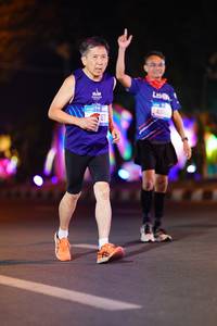 BIB: 433
                            <button type="button" onclick="openModal(21573334)" class="btn btn-primary btn-sm float-right btn-popup" data-toggle="modal" data-target=".modal-high-quality">
                        <i class="fas fa-shopping-cart"></i> Add to Cart
                    </button>
                                            <button type="button" onclick="isThisMe(21573334, true)" class="btn btn-success btn-sm float-right btn-popup btn-isme hidden" data-toggle="tooltip" data-placement="bottom" title="นี่คือรูปของคุณใช่ไหม คลิกที่นี่เพื่อเอาเข้าอัลบั้ม">
                        <i class="fas fa-plus"></i> Add to album
                    </button>
                    <button type="button" onclick="isThisMe(21573334, false)" class="btn btn-warning btn-sm float-right btn-popup btn-isnotme hidden">
                        <i class="fas fa-ban"></i> Remove from album
                    </button>