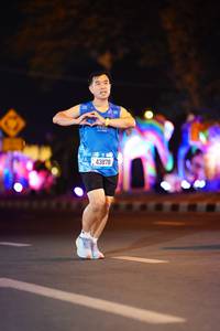 BIB: 43878
                            <button type="button" onclick="openModal(21585213)" class="btn btn-primary btn-sm float-right btn-popup" data-toggle="modal" data-target=".modal-high-quality">
                        <i class="fas fa-shopping-cart"></i> Add to Cart
                    </button>
                                            <button type="button" onclick="isThisMe(21585213, true)" class="btn btn-success btn-sm float-right btn-popup btn-isme hidden" data-toggle="tooltip" data-placement="bottom" title="นี่คือรูปของคุณใช่ไหม คลิกที่นี่เพื่อเอาเข้าอัลบั้ม">
                        <i class="fas fa-plus"></i> Add to album
                    </button>
                    <button type="button" onclick="isThisMe(21585213, false)" class="btn btn-warning btn-sm float-right btn-popup btn-isnotme hidden">
                        <i class="fas fa-ban"></i> Remove from album
                    </button>