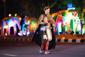 BIB: 45856
                            <button type="button" onclick="openModal(21583509)" class="btn btn-primary btn-sm float-right btn-popup" data-toggle="modal" data-target=".modal-high-quality">
                        <i class="fas fa-shopping-cart"></i> Add to Cart
                    </button>
                                            <button type="button" onclick="isThisMe(21583509, true)" class="btn btn-success btn-sm float-right btn-popup btn-isme hidden" data-toggle="tooltip" data-placement="bottom" title="นี่คือรูปของคุณใช่ไหม คลิกที่นี่เพื่อเอาเข้าอัลบั้ม">
                        <i class="fas fa-plus"></i> Add to album
                    </button>
                    <button type="button" onclick="isThisMe(21583509, false)" class="btn btn-warning btn-sm float-right btn-popup btn-isnotme hidden">
                        <i class="fas fa-ban"></i> Remove from album
                    </button>