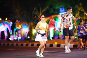 BIB: 15424, 104
                            <button type="button" onclick="openModal(21668457)" class="btn btn-primary btn-sm float-right btn-popup" data-toggle="modal" data-target=".modal-high-quality">
                        <i class="fas fa-shopping-cart"></i> Add to Cart
                    </button>
                                            <button type="button" onclick="isThisMe(21668457, true)" class="btn btn-success btn-sm float-right btn-popup btn-isme hidden" data-toggle="tooltip" data-placement="bottom" title="นี่คือรูปของคุณใช่ไหม คลิกที่นี่เพื่อเอาเข้าอัลบั้ม">
                        <i class="fas fa-plus"></i> Add to album
                    </button>
                    <button type="button" onclick="isThisMe(21668457, false)" class="btn btn-warning btn-sm float-right btn-popup btn-isnotme hidden">
                        <i class="fas fa-ban"></i> Remove from album
                    </button>