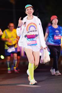 BIB: 45155
                            <button type="button" onclick="openModal(21583048)" class="btn btn-primary btn-sm float-right btn-popup" data-toggle="modal" data-target=".modal-high-quality">
                        <i class="fas fa-shopping-cart"></i> Add to Cart
                    </button>
                                            <button type="button" onclick="isThisMe(21583048, true)" class="btn btn-success btn-sm float-right btn-popup btn-isme hidden" data-toggle="tooltip" data-placement="bottom" title="นี่คือรูปของคุณใช่ไหม คลิกที่นี่เพื่อเอาเข้าอัลบั้ม">
                        <i class="fas fa-plus"></i> Add to album
                    </button>
                    <button type="button" onclick="isThisMe(21583048, false)" class="btn btn-warning btn-sm float-right btn-popup btn-isnotme hidden">
                        <i class="fas fa-ban"></i> Remove from album
                    </button>