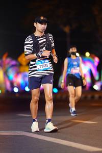 BIB: 77435
                            <button type="button" onclick="openModal(21582062)" class="btn btn-primary btn-sm float-right btn-popup" data-toggle="modal" data-target=".modal-high-quality">
                        <i class="fas fa-shopping-cart"></i> Add to Cart
                    </button>
                                            <button type="button" onclick="isThisMe(21582062, true)" class="btn btn-success btn-sm float-right btn-popup btn-isme hidden" data-toggle="tooltip" data-placement="bottom" title="นี่คือรูปของคุณใช่ไหม คลิกที่นี่เพื่อเอาเข้าอัลบั้ม">
                        <i class="fas fa-plus"></i> Add to album
                    </button>
                    <button type="button" onclick="isThisMe(21582062, false)" class="btn btn-warning btn-sm float-right btn-popup btn-isnotme hidden">
                        <i class="fas fa-ban"></i> Remove from album
                    </button>