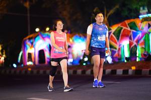 BIB: 420
                            <button type="button" onclick="openModal(21586492)" class="btn btn-primary btn-sm float-right btn-popup" data-toggle="modal" data-target=".modal-high-quality">
                        <i class="fas fa-shopping-cart"></i> Add to Cart
                    </button>
                                            <button type="button" onclick="isThisMe(21586492, true)" class="btn btn-success btn-sm float-right btn-popup btn-isme hidden" data-toggle="tooltip" data-placement="bottom" title="นี่คือรูปของคุณใช่ไหม คลิกที่นี่เพื่อเอาเข้าอัลบั้ม">
                        <i class="fas fa-plus"></i> Add to album
                    </button>
                    <button type="button" onclick="isThisMe(21586492, false)" class="btn btn-warning btn-sm float-right btn-popup btn-isnotme hidden">
                        <i class="fas fa-ban"></i> Remove from album
                    </button>