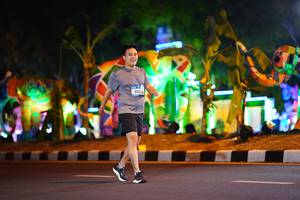 BIB: 654
                            <button type="button" onclick="openModal(21669086)" class="btn btn-primary btn-sm float-right btn-popup" data-toggle="modal" data-target=".modal-high-quality">
                        <i class="fas fa-shopping-cart"></i> Add to Cart
                    </button>
                                            <button type="button" onclick="isThisMe(21669086, true)" class="btn btn-success btn-sm float-right btn-popup btn-isme hidden" data-toggle="tooltip" data-placement="bottom" title="นี่คือรูปของคุณใช่ไหม คลิกที่นี่เพื่อเอาเข้าอัลบั้ม">
                        <i class="fas fa-plus"></i> Add to album
                    </button>
                    <button type="button" onclick="isThisMe(21669086, false)" class="btn btn-warning btn-sm float-right btn-popup btn-isnotme hidden">
                        <i class="fas fa-ban"></i> Remove from album
                    </button>