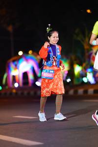 BIB: 45946
                            <button type="button" onclick="openModal(21668611)" class="btn btn-primary btn-sm float-right btn-popup" data-toggle="modal" data-target=".modal-high-quality">
                        <i class="fas fa-shopping-cart"></i> Add to Cart
                    </button>
                                            <button type="button" onclick="isThisMe(21668611, true)" class="btn btn-success btn-sm float-right btn-popup btn-isme hidden" data-toggle="tooltip" data-placement="bottom" title="นี่คือรูปของคุณใช่ไหม คลิกที่นี่เพื่อเอาเข้าอัลบั้ม">
                        <i class="fas fa-plus"></i> Add to album
                    </button>
                    <button type="button" onclick="isThisMe(21668611, false)" class="btn btn-warning btn-sm float-right btn-popup btn-isnotme hidden">
                        <i class="fas fa-ban"></i> Remove from album
                    </button>