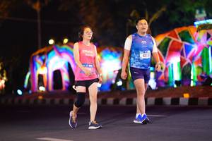 BIB: 7796, 42019
                            <button type="button" onclick="openModal(21586519)" class="btn btn-primary btn-sm float-right btn-popup" data-toggle="modal" data-target=".modal-high-quality">
                        <i class="fas fa-shopping-cart"></i> Add to Cart
                    </button>
                                            <button type="button" onclick="isThisMe(21586519, true)" class="btn btn-success btn-sm float-right btn-popup btn-isme hidden" data-toggle="tooltip" data-placement="bottom" title="นี่คือรูปของคุณใช่ไหม คลิกที่นี่เพื่อเอาเข้าอัลบั้ม">
                        <i class="fas fa-plus"></i> Add to album
                    </button>
                    <button type="button" onclick="isThisMe(21586519, false)" class="btn btn-warning btn-sm float-right btn-popup btn-isnotme hidden">
                        <i class="fas fa-ban"></i> Remove from album
                    </button>