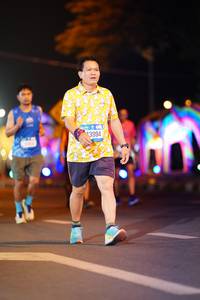 BIB: 43994
                            <button type="button" onclick="openModal(21504274)" class="btn btn-primary btn-sm float-right btn-popup" data-toggle="modal" data-target=".modal-high-quality">
                        <i class="fas fa-shopping-cart"></i> Add to Cart
                    </button>
                                            <button type="button" onclick="isThisMe(21504274, true)" class="btn btn-success btn-sm float-right btn-popup btn-isme hidden" data-toggle="tooltip" data-placement="bottom" title="นี่คือรูปของคุณใช่ไหม คลิกที่นี่เพื่อเอาเข้าอัลบั้ม">
                        <i class="fas fa-plus"></i> Add to album
                    </button>
                    <button type="button" onclick="isThisMe(21504274, false)" class="btn btn-warning btn-sm float-right btn-popup btn-isnotme hidden">
                        <i class="fas fa-ban"></i> Remove from album
                    </button>