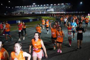 BIB: 748
                            <button type="button" onclick="openModal(21352503)" class="btn btn-primary btn-sm float-right btn-popup" data-toggle="modal" data-target=".modal-high-quality">
                        <i class="fas fa-shopping-cart"></i> Add to Cart
                    </button>
                                            <button type="button" onclick="isThisMe(21352503, true)" class="btn btn-success btn-sm float-right btn-popup btn-isme hidden" data-toggle="tooltip" data-placement="bottom" title="นี่คือรูปของคุณใช่ไหม คลิกที่นี่เพื่อเอาเข้าอัลบั้ม">
                        <i class="fas fa-plus"></i> Add to album
                    </button>
                    <button type="button" onclick="isThisMe(21352503, false)" class="btn btn-warning btn-sm float-right btn-popup btn-isnotme hidden">
                        <i class="fas fa-ban"></i> Remove from album
                    </button>