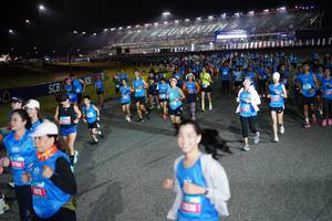 BIB: 764
                            <button type="button" onclick="openModal(21266388)" class="btn btn-primary btn-sm float-right btn-popup" data-toggle="modal" data-target=".modal-high-quality">
                        <i class="fas fa-shopping-cart"></i> Add to Cart
                    </button>
                                            <button type="button" onclick="isThisMe(21266388, true)" class="btn btn-success btn-sm float-right btn-popup btn-isme hidden" data-toggle="tooltip" data-placement="bottom" title="นี่คือรูปของคุณใช่ไหม คลิกที่นี่เพื่อเอาเข้าอัลบั้ม">
                        <i class="fas fa-plus"></i> Add to album
                    </button>
                    <button type="button" onclick="isThisMe(21266388, false)" class="btn btn-warning btn-sm float-right btn-popup btn-isnotme hidden">
                        <i class="fas fa-ban"></i> Remove from album
                    </button>