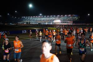 BIB: 0295, 11082, 21113
                            <button type="button" onclick="openModal(21299395)" class="btn btn-primary btn-sm float-right btn-popup" data-toggle="modal" data-target=".modal-high-quality">
                        <i class="fas fa-shopping-cart"></i> Add to Cart
                    </button>
                                            <button type="button" onclick="isThisMe(21299395, true)" class="btn btn-success btn-sm float-right btn-popup btn-isme hidden" data-toggle="tooltip" data-placement="bottom" title="นี่คือรูปของคุณใช่ไหม คลิกที่นี่เพื่อเอาเข้าอัลบั้ม">
                        <i class="fas fa-plus"></i> Add to album
                    </button>
                    <button type="button" onclick="isThisMe(21299395, false)" class="btn btn-warning btn-sm float-right btn-popup btn-isnotme hidden">
                        <i class="fas fa-ban"></i> Remove from album
                    </button>