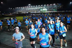 BIB: 13388, 413, 14689, 10135
                            <button type="button" onclick="openModal(21280273)" class="btn btn-primary btn-sm float-right btn-popup" data-toggle="modal" data-target=".modal-high-quality">
                        <i class="fas fa-shopping-cart"></i> Add to Cart
                    </button>
                                            <button type="button" onclick="isThisMe(21280273, true)" class="btn btn-success btn-sm float-right btn-popup btn-isme hidden" data-toggle="tooltip" data-placement="bottom" title="นี่คือรูปของคุณใช่ไหม คลิกที่นี่เพื่อเอาเข้าอัลบั้ม">
                        <i class="fas fa-plus"></i> Add to album
                    </button>
                    <button type="button" onclick="isThisMe(21280273, false)" class="btn btn-warning btn-sm float-right btn-popup btn-isnotme hidden">
                        <i class="fas fa-ban"></i> Remove from album
                    </button>
