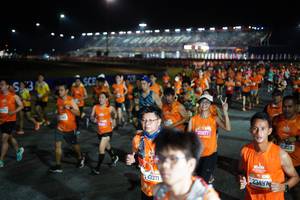 BIB: 43371, 25877, 234974, 22829
                            <button type="button" onclick="openModal(21333746)" class="btn btn-primary btn-sm float-right btn-popup" data-toggle="modal" data-target=".modal-high-quality">
                        <i class="fas fa-shopping-cart"></i> Add to Cart
                    </button>
                                            <button type="button" onclick="isThisMe(21333746, true)" class="btn btn-success btn-sm float-right btn-popup btn-isme hidden" data-toggle="tooltip" data-placement="bottom" title="นี่คือรูปของคุณใช่ไหม คลิกที่นี่เพื่อเอาเข้าอัลบั้ม">
                        <i class="fas fa-plus"></i> Add to album
                    </button>
                    <button type="button" onclick="isThisMe(21333746, false)" class="btn btn-warning btn-sm float-right btn-popup btn-isnotme hidden">
                        <i class="fas fa-ban"></i> Remove from album
                    </button>