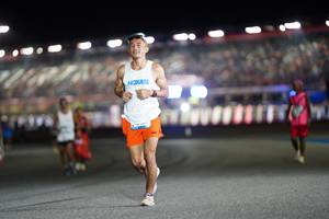 BIB: 198
                            <button type="button" onclick="openModal(20861535)" class="btn btn-primary btn-sm float-right btn-popup" data-toggle="modal" data-target=".modal-high-quality">
                        <i class="fas fa-shopping-cart"></i> Add to Cart
                    </button>
                                            <button type="button" onclick="isThisMe(20861535, true)" class="btn btn-success btn-sm float-right btn-popup btn-isme hidden" data-toggle="tooltip" data-placement="bottom" title="นี่คือรูปของคุณใช่ไหม คลิกที่นี่เพื่อเอาเข้าอัลบั้ม">
                        <i class="fas fa-plus"></i> Add to album
                    </button>
                    <button type="button" onclick="isThisMe(20861535, false)" class="btn btn-warning btn-sm float-right btn-popup btn-isnotme hidden">
                        <i class="fas fa-ban"></i> Remove from album
                    </button>