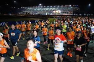 BIB: 24194, 26272, 441
                            <button type="button" onclick="openModal(21345436)" class="btn btn-primary btn-sm float-right btn-popup" data-toggle="modal" data-target=".modal-high-quality">
                        <i class="fas fa-shopping-cart"></i> Add to Cart
                    </button>
                                            <button type="button" onclick="isThisMe(21345436, true)" class="btn btn-success btn-sm float-right btn-popup btn-isme hidden" data-toggle="tooltip" data-placement="bottom" title="นี่คือรูปของคุณใช่ไหม คลิกที่นี่เพื่อเอาเข้าอัลบั้ม">
                        <i class="fas fa-plus"></i> Add to album
                    </button>
                    <button type="button" onclick="isThisMe(21345436, false)" class="btn btn-warning btn-sm float-right btn-popup btn-isnotme hidden">
                        <i class="fas fa-ban"></i> Remove from album
                    </button>