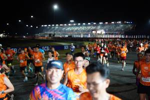 BIB: 212, 078222
                            <button type="button" onclick="openModal(21323600)" class="btn btn-primary btn-sm float-right btn-popup" data-toggle="modal" data-target=".modal-high-quality">
                        <i class="fas fa-shopping-cart"></i> Add to Cart
                    </button>
                                            <button type="button" onclick="isThisMe(21323600, true)" class="btn btn-success btn-sm float-right btn-popup btn-isme hidden" data-toggle="tooltip" data-placement="bottom" title="นี่คือรูปของคุณใช่ไหม คลิกที่นี่เพื่อเอาเข้าอัลบั้ม">
                        <i class="fas fa-plus"></i> Add to album
                    </button>
                    <button type="button" onclick="isThisMe(21323600, false)" class="btn btn-warning btn-sm float-right btn-popup btn-isnotme hidden">
                        <i class="fas fa-ban"></i> Remove from album
                    </button>