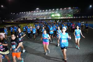 BIB: 070, 0642, 129
                            <button type="button" onclick="openModal(21389645)" class="btn btn-primary btn-sm float-right btn-popup" data-toggle="modal" data-target=".modal-high-quality">
                        <i class="fas fa-shopping-cart"></i> Add to Cart
                    </button>
                                            <button type="button" onclick="isThisMe(21389645, true)" class="btn btn-success btn-sm float-right btn-popup btn-isme hidden" data-toggle="tooltip" data-placement="bottom" title="นี่คือรูปของคุณใช่ไหม คลิกที่นี่เพื่อเอาเข้าอัลบั้ม">
                        <i class="fas fa-plus"></i> Add to album
                    </button>
                    <button type="button" onclick="isThisMe(21389645, false)" class="btn btn-warning btn-sm float-right btn-popup btn-isnotme hidden">
                        <i class="fas fa-ban"></i> Remove from album
                    </button>