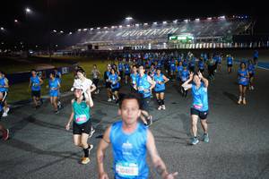 BIB: 10465
                            <button type="button" onclick="openModal(21381990)" class="btn btn-primary btn-sm float-right btn-popup" data-toggle="modal" data-target=".modal-high-quality">
                        <i class="fas fa-shopping-cart"></i> Add to Cart
                    </button>
                                            <button type="button" onclick="isThisMe(21381990, true)" class="btn btn-success btn-sm float-right btn-popup btn-isme hidden" data-toggle="tooltip" data-placement="bottom" title="นี่คือรูปของคุณใช่ไหม คลิกที่นี่เพื่อเอาเข้าอัลบั้ม">
                        <i class="fas fa-plus"></i> Add to album
                    </button>
                    <button type="button" onclick="isThisMe(21381990, false)" class="btn btn-warning btn-sm float-right btn-popup btn-isnotme hidden">
                        <i class="fas fa-ban"></i> Remove from album
                    </button>
