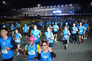 BIB: 11263, 10104, 436
                            <button type="button" onclick="openModal(21292323)" class="btn btn-primary btn-sm float-right btn-popup" data-toggle="modal" data-target=".modal-high-quality">
                        <i class="fas fa-shopping-cart"></i> Add to Cart
                    </button>
                                            <button type="button" onclick="isThisMe(21292323, true)" class="btn btn-success btn-sm float-right btn-popup btn-isme hidden" data-toggle="tooltip" data-placement="bottom" title="นี่คือรูปของคุณใช่ไหม คลิกที่นี่เพื่อเอาเข้าอัลบั้ม">
                        <i class="fas fa-plus"></i> Add to album
                    </button>
                    <button type="button" onclick="isThisMe(21292323, false)" class="btn btn-warning btn-sm float-right btn-popup btn-isnotme hidden">
                        <i class="fas fa-ban"></i> Remove from album
                    </button>