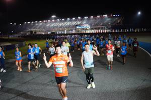 BIB: 121, 101, 16201, 104
                            <button type="button" onclick="openModal(21387904)" class="btn btn-primary btn-sm float-right btn-popup" data-toggle="modal" data-target=".modal-high-quality">
                        <i class="fas fa-shopping-cart"></i> Add to Cart
                    </button>
                                            <button type="button" onclick="isThisMe(21387904, true)" class="btn btn-success btn-sm float-right btn-popup btn-isme hidden" data-toggle="tooltip" data-placement="bottom" title="นี่คือรูปของคุณใช่ไหม คลิกที่นี่เพื่อเอาเข้าอัลบั้ม">
                        <i class="fas fa-plus"></i> Add to album
                    </button>
                    <button type="button" onclick="isThisMe(21387904, false)" class="btn btn-warning btn-sm float-right btn-popup btn-isnotme hidden">
                        <i class="fas fa-ban"></i> Remove from album
                    </button>