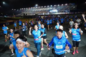 BIB: 15101, 88117, 15288
                            <button type="button" onclick="openModal(21262443)" class="btn btn-primary btn-sm float-right btn-popup" data-toggle="modal" data-target=".modal-high-quality">
                        <i class="fas fa-shopping-cart"></i> Add to Cart
                    </button>
                                            <button type="button" onclick="isThisMe(21262443, true)" class="btn btn-success btn-sm float-right btn-popup btn-isme hidden" data-toggle="tooltip" data-placement="bottom" title="นี่คือรูปของคุณใช่ไหม คลิกที่นี่เพื่อเอาเข้าอัลบั้ม">
                        <i class="fas fa-plus"></i> Add to album
                    </button>
                    <button type="button" onclick="isThisMe(21262443, false)" class="btn btn-warning btn-sm float-right btn-popup btn-isnotme hidden">
                        <i class="fas fa-ban"></i> Remove from album
                    </button>