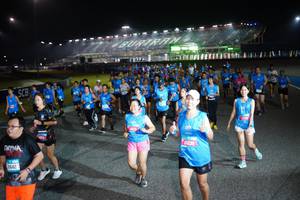 BIB: 0642, 1825
                            <button type="button" onclick="openModal(21389756)" class="btn btn-primary btn-sm float-right btn-popup" data-toggle="modal" data-target=".modal-high-quality">
                        <i class="fas fa-shopping-cart"></i> Add to Cart
                    </button>
                                            <button type="button" onclick="isThisMe(21389756, true)" class="btn btn-success btn-sm float-right btn-popup btn-isme hidden" data-toggle="tooltip" data-placement="bottom" title="นี่คือรูปของคุณใช่ไหม คลิกที่นี่เพื่อเอาเข้าอัลบั้ม">
                        <i class="fas fa-plus"></i> Add to album
                    </button>
                    <button type="button" onclick="isThisMe(21389756, false)" class="btn btn-warning btn-sm float-right btn-popup btn-isnotme hidden">
                        <i class="fas fa-ban"></i> Remove from album
                    </button>