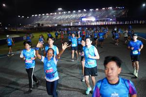 BIB: 150, 14572, 10903
                            <button type="button" onclick="openModal(21378948)" class="btn btn-primary btn-sm float-right btn-popup" data-toggle="modal" data-target=".modal-high-quality">
                        <i class="fas fa-shopping-cart"></i> Add to Cart
                    </button>
                                            <button type="button" onclick="isThisMe(21378948, true)" class="btn btn-success btn-sm float-right btn-popup btn-isme hidden" data-toggle="tooltip" data-placement="bottom" title="นี่คือรูปของคุณใช่ไหม คลิกที่นี่เพื่อเอาเข้าอัลบั้ม">
                        <i class="fas fa-plus"></i> Add to album
                    </button>
                    <button type="button" onclick="isThisMe(21378948, false)" class="btn btn-warning btn-sm float-right btn-popup btn-isnotme hidden">
                        <i class="fas fa-ban"></i> Remove from album
                    </button>