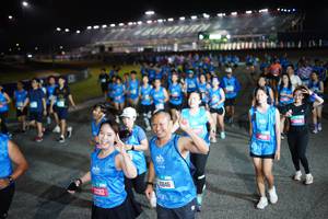 BIB: 13282, 10846, 13043
                            <button type="button" onclick="openModal(21292844)" class="btn btn-primary btn-sm float-right btn-popup" data-toggle="modal" data-target=".modal-high-quality">
                        <i class="fas fa-shopping-cart"></i> Add to Cart
                    </button>
                                            <button type="button" onclick="isThisMe(21292844, true)" class="btn btn-success btn-sm float-right btn-popup btn-isme hidden" data-toggle="tooltip" data-placement="bottom" title="นี่คือรูปของคุณใช่ไหม คลิกที่นี่เพื่อเอาเข้าอัลบั้ม">
                        <i class="fas fa-plus"></i> Add to album
                    </button>
                    <button type="button" onclick="isThisMe(21292844, false)" class="btn btn-warning btn-sm float-right btn-popup btn-isnotme hidden">
                        <i class="fas fa-ban"></i> Remove from album
                    </button>