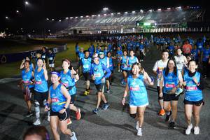 BIB: 201, 14581, 13487
                            <button type="button" onclick="openModal(21293477)" class="btn btn-primary btn-sm float-right btn-popup" data-toggle="modal" data-target=".modal-high-quality">
                        <i class="fas fa-shopping-cart"></i> Add to Cart
                    </button>
                                            <button type="button" onclick="isThisMe(21293477, true)" class="btn btn-success btn-sm float-right btn-popup btn-isme hidden" data-toggle="tooltip" data-placement="bottom" title="นี่คือรูปของคุณใช่ไหม คลิกที่นี่เพื่อเอาเข้าอัลบั้ม">
                        <i class="fas fa-plus"></i> Add to album
                    </button>
                    <button type="button" onclick="isThisMe(21293477, false)" class="btn btn-warning btn-sm float-right btn-popup btn-isnotme hidden">
                        <i class="fas fa-ban"></i> Remove from album
                    </button>