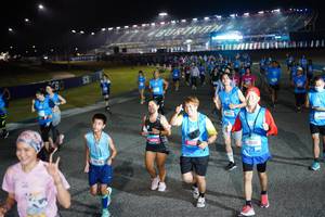 BIB: 0675, 14894, 10146
                            <button type="button" onclick="openModal(21299027)" class="btn btn-primary btn-sm float-right btn-popup" data-toggle="modal" data-target=".modal-high-quality">
                        <i class="fas fa-shopping-cart"></i> Add to Cart
                    </button>
                                            <button type="button" onclick="isThisMe(21299027, true)" class="btn btn-success btn-sm float-right btn-popup btn-isme hidden" data-toggle="tooltip" data-placement="bottom" title="นี่คือรูปของคุณใช่ไหม คลิกที่นี่เพื่อเอาเข้าอัลบั้ม">
                        <i class="fas fa-plus"></i> Add to album
                    </button>
                    <button type="button" onclick="isThisMe(21299027, false)" class="btn btn-warning btn-sm float-right btn-popup btn-isnotme hidden">
                        <i class="fas fa-ban"></i> Remove from album
                    </button>