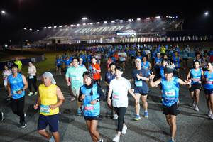BIB: 1645, 13802, 10441
                            <button type="button" onclick="openModal(21264896)" class="btn btn-primary btn-sm float-right btn-popup" data-toggle="modal" data-target=".modal-high-quality">
                        <i class="fas fa-shopping-cart"></i> Add to Cart
                    </button>
                                            <button type="button" onclick="isThisMe(21264896, true)" class="btn btn-success btn-sm float-right btn-popup btn-isme hidden" data-toggle="tooltip" data-placement="bottom" title="นี่คือรูปของคุณใช่ไหม คลิกที่นี่เพื่อเอาเข้าอัลบั้ม">
                        <i class="fas fa-plus"></i> Add to album
                    </button>
                    <button type="button" onclick="isThisMe(21264896, false)" class="btn btn-warning btn-sm float-right btn-popup btn-isnotme hidden">
                        <i class="fas fa-ban"></i> Remove from album
                    </button>
