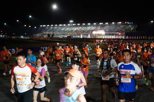 BIB: 21302, 22545, 22690
                            <button type="button" onclick="openModal(21323020)" class="btn btn-primary btn-sm float-right btn-popup" data-toggle="modal" data-target=".modal-high-quality">
                        <i class="fas fa-shopping-cart"></i> Add to Cart
                    </button>
                                            <button type="button" onclick="isThisMe(21323020, true)" class="btn btn-success btn-sm float-right btn-popup btn-isme hidden" data-toggle="tooltip" data-placement="bottom" title="นี่คือรูปของคุณใช่ไหม คลิกที่นี่เพื่อเอาเข้าอัลบั้ม">
                        <i class="fas fa-plus"></i> Add to album
                    </button>
                    <button type="button" onclick="isThisMe(21323020, false)" class="btn btn-warning btn-sm float-right btn-popup btn-isnotme hidden">
                        <i class="fas fa-ban"></i> Remove from album
                    </button>