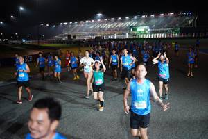 BIB: 10465
                            <button type="button" onclick="openModal(21381679)" class="btn btn-primary btn-sm float-right btn-popup" data-toggle="modal" data-target=".modal-high-quality">
                        <i class="fas fa-shopping-cart"></i> Add to Cart
                    </button>
                                            <button type="button" onclick="isThisMe(21381679, true)" class="btn btn-success btn-sm float-right btn-popup btn-isme hidden" data-toggle="tooltip" data-placement="bottom" title="นี่คือรูปของคุณใช่ไหม คลิกที่นี่เพื่อเอาเข้าอัลบั้ม">
                        <i class="fas fa-plus"></i> Add to album
                    </button>
                    <button type="button" onclick="isThisMe(21381679, false)" class="btn btn-warning btn-sm float-right btn-popup btn-isnotme hidden">
                        <i class="fas fa-ban"></i> Remove from album
                    </button>