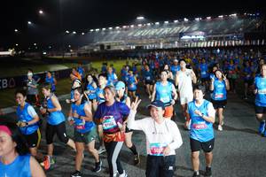 BIB: 87162, 14186, 14870
                            <button type="button" onclick="openModal(21274338)" class="btn btn-primary btn-sm float-right btn-popup" data-toggle="modal" data-target=".modal-high-quality">
                        <i class="fas fa-shopping-cart"></i> Add to Cart
                    </button>
                                            <button type="button" onclick="isThisMe(21274338, true)" class="btn btn-success btn-sm float-right btn-popup btn-isme hidden" data-toggle="tooltip" data-placement="bottom" title="นี่คือรูปของคุณใช่ไหม คลิกที่นี่เพื่อเอาเข้าอัลบั้ม">
                        <i class="fas fa-plus"></i> Add to album
                    </button>
                    <button type="button" onclick="isThisMe(21274338, false)" class="btn btn-warning btn-sm float-right btn-popup btn-isnotme hidden">
                        <i class="fas fa-ban"></i> Remove from album
                    </button>