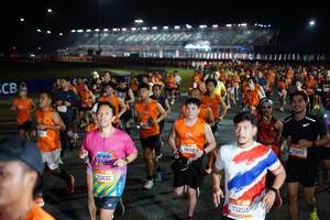 BIB: 202, 73204, 25002
                            <button type="button" onclick="openModal(21333296)" class="btn btn-primary btn-sm float-right btn-popup" data-toggle="modal" data-target=".modal-high-quality">
                        <i class="fas fa-shopping-cart"></i> Add to Cart
                    </button>
                                            <button type="button" onclick="isThisMe(21333296, true)" class="btn btn-success btn-sm float-right btn-popup btn-isme hidden" data-toggle="tooltip" data-placement="bottom" title="นี่คือรูปของคุณใช่ไหม คลิกที่นี่เพื่อเอาเข้าอัลบั้ม">
                        <i class="fas fa-plus"></i> Add to album
                    </button>
                    <button type="button" onclick="isThisMe(21333296, false)" class="btn btn-warning btn-sm float-right btn-popup btn-isnotme hidden">
                        <i class="fas fa-ban"></i> Remove from album
                    </button>