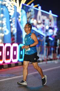 BIB: 3000, 0000
                            <button type="button" onclick="openModal(21501094)" class="btn btn-primary btn-sm float-right btn-popup" data-toggle="modal" data-target=".modal-high-quality">
                        <i class="fas fa-shopping-cart"></i> Add to Cart
                    </button>
                                            <button type="button" onclick="isThisMe(21501094, true)" class="btn btn-success btn-sm float-right btn-popup btn-isme hidden" data-toggle="tooltip" data-placement="bottom" title="นี่คือรูปของคุณใช่ไหม คลิกที่นี่เพื่อเอาเข้าอัลบั้ม">
                        <i class="fas fa-plus"></i> Add to album
                    </button>
                    <button type="button" onclick="isThisMe(21501094, false)" class="btn btn-warning btn-sm float-right btn-popup btn-isnotme hidden">
                        <i class="fas fa-ban"></i> Remove from album
                    </button>