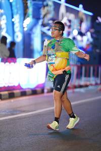 BIB: 547
                            <button type="button" onclick="openModal(21535084)" class="btn btn-primary btn-sm float-right btn-popup" data-toggle="modal" data-target=".modal-high-quality">
                        <i class="fas fa-shopping-cart"></i> Add to Cart
                    </button>
                                            <button type="button" onclick="isThisMe(21535084, true)" class="btn btn-success btn-sm float-right btn-popup btn-isme hidden" data-toggle="tooltip" data-placement="bottom" title="นี่คือรูปของคุณใช่ไหม คลิกที่นี่เพื่อเอาเข้าอัลบั้ม">
                        <i class="fas fa-plus"></i> Add to album
                    </button>
                    <button type="button" onclick="isThisMe(21535084, false)" class="btn btn-warning btn-sm float-right btn-popup btn-isnotme hidden">
                        <i class="fas fa-ban"></i> Remove from album
                    </button>