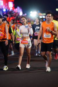 BIB: 25266, 20227
                            <button type="button" onclick="openModal(21491604)" class="btn btn-primary btn-sm float-right btn-popup" data-toggle="modal" data-target=".modal-high-quality">
                        <i class="fas fa-shopping-cart"></i> Add to Cart
                    </button>
                                            <button type="button" onclick="isThisMe(21491604, true)" class="btn btn-success btn-sm float-right btn-popup btn-isme hidden" data-toggle="tooltip" data-placement="bottom" title="นี่คือรูปของคุณใช่ไหม คลิกที่นี่เพื่อเอาเข้าอัลบั้ม">
                        <i class="fas fa-plus"></i> Add to album
                    </button>
                    <button type="button" onclick="isThisMe(21491604, false)" class="btn btn-warning btn-sm float-right btn-popup btn-isnotme hidden">
                        <i class="fas fa-ban"></i> Remove from album
                    </button>
