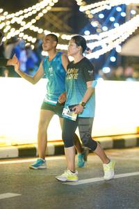 BIB: 4110
                            <button type="button" onclick="openModal(21530795)" class="btn btn-primary btn-sm float-right btn-popup" data-toggle="modal" data-target=".modal-high-quality">
                        <i class="fas fa-shopping-cart"></i> Add to Cart
                    </button>
                                            <button type="button" onclick="isThisMe(21530795, true)" class="btn btn-success btn-sm float-right btn-popup btn-isme hidden" data-toggle="tooltip" data-placement="bottom" title="นี่คือรูปของคุณใช่ไหม คลิกที่นี่เพื่อเอาเข้าอัลบั้ม">
                        <i class="fas fa-plus"></i> Add to album
                    </button>
                    <button type="button" onclick="isThisMe(21530795, false)" class="btn btn-warning btn-sm float-right btn-popup btn-isnotme hidden">
                        <i class="fas fa-ban"></i> Remove from album
                    </button>