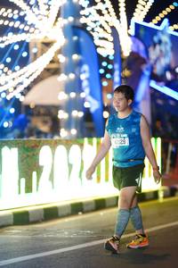 BIB: 42129, 0000000
                            <button type="button" onclick="openModal(21509263)" class="btn btn-primary btn-sm float-right btn-popup" data-toggle="modal" data-target=".modal-high-quality">
                        <i class="fas fa-shopping-cart"></i> Add to Cart
                    </button>
                                            <button type="button" onclick="isThisMe(21509263, true)" class="btn btn-success btn-sm float-right btn-popup btn-isme hidden" data-toggle="tooltip" data-placement="bottom" title="นี่คือรูปของคุณใช่ไหม คลิกที่นี่เพื่อเอาเข้าอัลบั้ม">
                        <i class="fas fa-plus"></i> Add to album
                    </button>
                    <button type="button" onclick="isThisMe(21509263, false)" class="btn btn-warning btn-sm float-right btn-popup btn-isnotme hidden">
                        <i class="fas fa-ban"></i> Remove from album
                    </button>