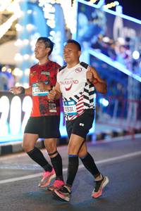 BIB: 202, 507, 0531
                            <button type="button" onclick="openModal(21506974)" class="btn btn-primary btn-sm float-right btn-popup" data-toggle="modal" data-target=".modal-high-quality">
                        <i class="fas fa-shopping-cart"></i> Add to Cart
                    </button>
                                            <button type="button" onclick="isThisMe(21506974, true)" class="btn btn-success btn-sm float-right btn-popup btn-isme hidden" data-toggle="tooltip" data-placement="bottom" title="นี่คือรูปของคุณใช่ไหม คลิกที่นี่เพื่อเอาเข้าอัลบั้ม">
                        <i class="fas fa-plus"></i> Add to album
                    </button>
                    <button type="button" onclick="isThisMe(21506974, false)" class="btn btn-warning btn-sm float-right btn-popup btn-isnotme hidden">
                        <i class="fas fa-ban"></i> Remove from album
                    </button>