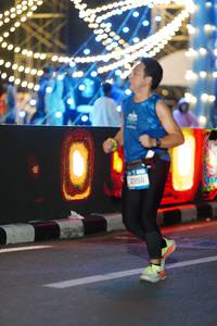 BIB: 9560
                            <button type="button" onclick="openModal(21510610)" class="btn btn-primary btn-sm float-right btn-popup" data-toggle="modal" data-target=".modal-high-quality">
                        <i class="fas fa-shopping-cart"></i> Add to Cart
                    </button>
                                            <button type="button" onclick="isThisMe(21510610, true)" class="btn btn-success btn-sm float-right btn-popup btn-isme hidden" data-toggle="tooltip" data-placement="bottom" title="นี่คือรูปของคุณใช่ไหม คลิกที่นี่เพื่อเอาเข้าอัลบั้ม">
                        <i class="fas fa-plus"></i> Add to album
                    </button>
                    <button type="button" onclick="isThisMe(21510610, false)" class="btn btn-warning btn-sm float-right btn-popup btn-isnotme hidden">
                        <i class="fas fa-ban"></i> Remove from album
                    </button>