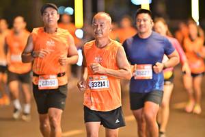 BIB: 23350, 93214
                            <button type="button" onclick="openModal(19806164)" class="btn btn-primary btn-sm float-right btn-popup" data-toggle="modal" data-target=".modal-high-quality">
                        <i class="fas fa-shopping-cart"></i> Add to Cart
                    </button>
                                            <button type="button" onclick="isThisMe(19806164, true)" class="btn btn-success btn-sm float-right btn-popup btn-isme hidden" data-toggle="tooltip" data-placement="bottom" title="นี่คือรูปของคุณใช่ไหม คลิกที่นี่เพื่อเอาเข้าอัลบั้ม">
                        <i class="fas fa-plus"></i> Add to album
                    </button>
                    <button type="button" onclick="isThisMe(19806164, false)" class="btn btn-warning btn-sm float-right btn-popup btn-isnotme hidden">
                        <i class="fas fa-ban"></i> Remove from album
                    </button>