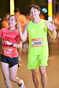 BIB: 031, 25069, 23499
                            <button type="button" onclick="openModal(20329007)" class="btn btn-primary btn-sm float-right btn-popup" data-toggle="modal" data-target=".modal-high-quality">
                        <i class="fas fa-shopping-cart"></i> Add to Cart
                    </button>
                                            <button type="button" onclick="isThisMe(20329007, true)" class="btn btn-success btn-sm float-right btn-popup btn-isme hidden" data-toggle="tooltip" data-placement="bottom" title="นี่คือรูปของคุณใช่ไหม คลิกที่นี่เพื่อเอาเข้าอัลบั้ม">
                        <i class="fas fa-plus"></i> Add to album
                    </button>
                    <button type="button" onclick="isThisMe(20329007, false)" class="btn btn-warning btn-sm float-right btn-popup btn-isnotme hidden">
                        <i class="fas fa-ban"></i> Remove from album
                    </button>
