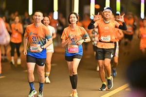 BIB: 211, 2110, 1434, 25417, 91261
                            <button type="button" onclick="openModal(20447749)" class="btn btn-primary btn-sm float-right btn-popup" data-toggle="modal" data-target=".modal-high-quality">
                        <i class="fas fa-shopping-cart"></i> Add to Cart
                    </button>
                                            <button type="button" onclick="isThisMe(20447749, true)" class="btn btn-success btn-sm float-right btn-popup btn-isme hidden" data-toggle="tooltip" data-placement="bottom" title="นี่คือรูปของคุณใช่ไหม คลิกที่นี่เพื่อเอาเข้าอัลบั้ม">
                        <i class="fas fa-plus"></i> Add to album
                    </button>
                    <button type="button" onclick="isThisMe(20447749, false)" class="btn btn-warning btn-sm float-right btn-popup btn-isnotme hidden">
                        <i class="fas fa-ban"></i> Remove from album
                    </button>