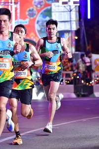 BIB: 171, 20579, 22020
                            <button type="button" onclick="openModal(20634156)" class="btn btn-primary btn-sm float-right btn-popup" data-toggle="modal" data-target=".modal-high-quality">
                        <i class="fas fa-shopping-cart"></i> Add to Cart
                    </button>
                                            <button type="button" onclick="isThisMe(20634156, true)" class="btn btn-success btn-sm float-right btn-popup btn-isme hidden" data-toggle="tooltip" data-placement="bottom" title="นี่คือรูปของคุณใช่ไหม คลิกที่นี่เพื่อเอาเข้าอัลบั้ม">
                        <i class="fas fa-plus"></i> Add to album
                    </button>
                    <button type="button" onclick="isThisMe(20634156, false)" class="btn btn-warning btn-sm float-right btn-popup btn-isnotme hidden">
                        <i class="fas fa-ban"></i> Remove from album
                    </button>