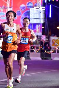 BIB: 40263, 40181
                            <button type="button" onclick="openModal(20622357)" class="btn btn-primary btn-sm float-right btn-popup" data-toggle="modal" data-target=".modal-high-quality">
                        <i class="fas fa-shopping-cart"></i> Add to Cart
                    </button>
                                            <button type="button" onclick="isThisMe(20622357, true)" class="btn btn-success btn-sm float-right btn-popup btn-isme hidden" data-toggle="tooltip" data-placement="bottom" title="นี่คือรูปของคุณใช่ไหม คลิกที่นี่เพื่อเอาเข้าอัลบั้ม">
                        <i class="fas fa-plus"></i> Add to album
                    </button>
                    <button type="button" onclick="isThisMe(20622357, false)" class="btn btn-warning btn-sm float-right btn-popup btn-isnotme hidden">
                        <i class="fas fa-ban"></i> Remove from album
                    </button>