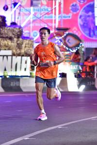 BIB: 1354, 2288
                            <button type="button" onclick="openModal(20634513)" class="btn btn-primary btn-sm float-right btn-popup" data-toggle="modal" data-target=".modal-high-quality">
                        <i class="fas fa-shopping-cart"></i> Add to Cart
                    </button>
                                            <button type="button" onclick="isThisMe(20634513, true)" class="btn btn-success btn-sm float-right btn-popup btn-isme hidden" data-toggle="tooltip" data-placement="bottom" title="นี่คือรูปของคุณใช่ไหม คลิกที่นี่เพื่อเอาเข้าอัลบั้ม">
                        <i class="fas fa-plus"></i> Add to album
                    </button>
                    <button type="button" onclick="isThisMe(20634513, false)" class="btn btn-warning btn-sm float-right btn-popup btn-isnotme hidden">
                        <i class="fas fa-ban"></i> Remove from album
                    </button>
